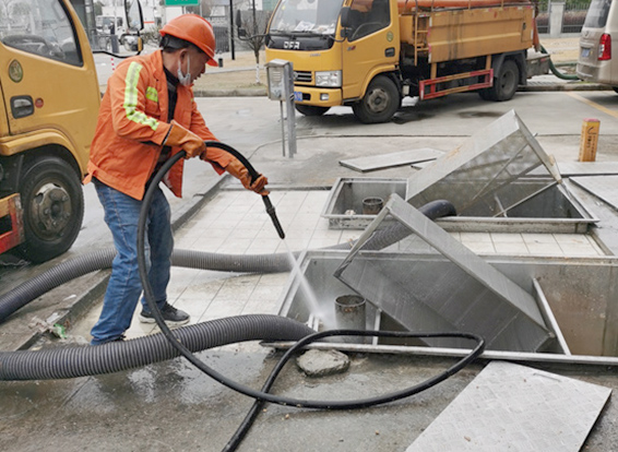 横沥镇隔油池清理